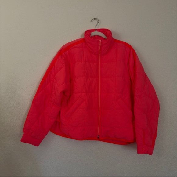 NWOT FREE PEOPLE FP MOVEMENT PIPPA PACKABLE PUFFER JACKET NEON CORAL - Picture 4 of 11